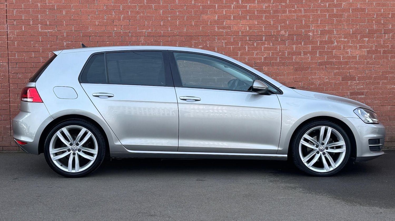 Used Volkswagen Golf 2016 for sale - 77993691: Photo 3