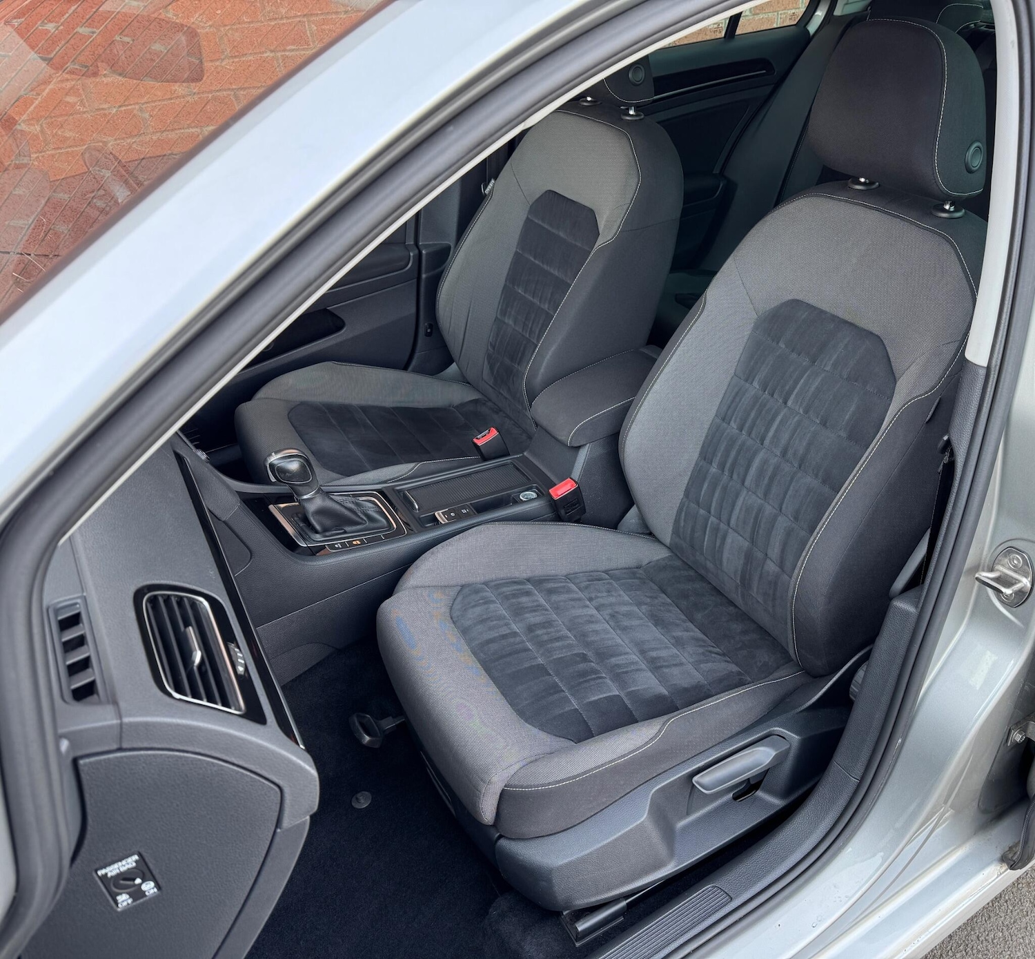 Used Volkswagen Golf 2016 for sale - 77993691: Photo 37