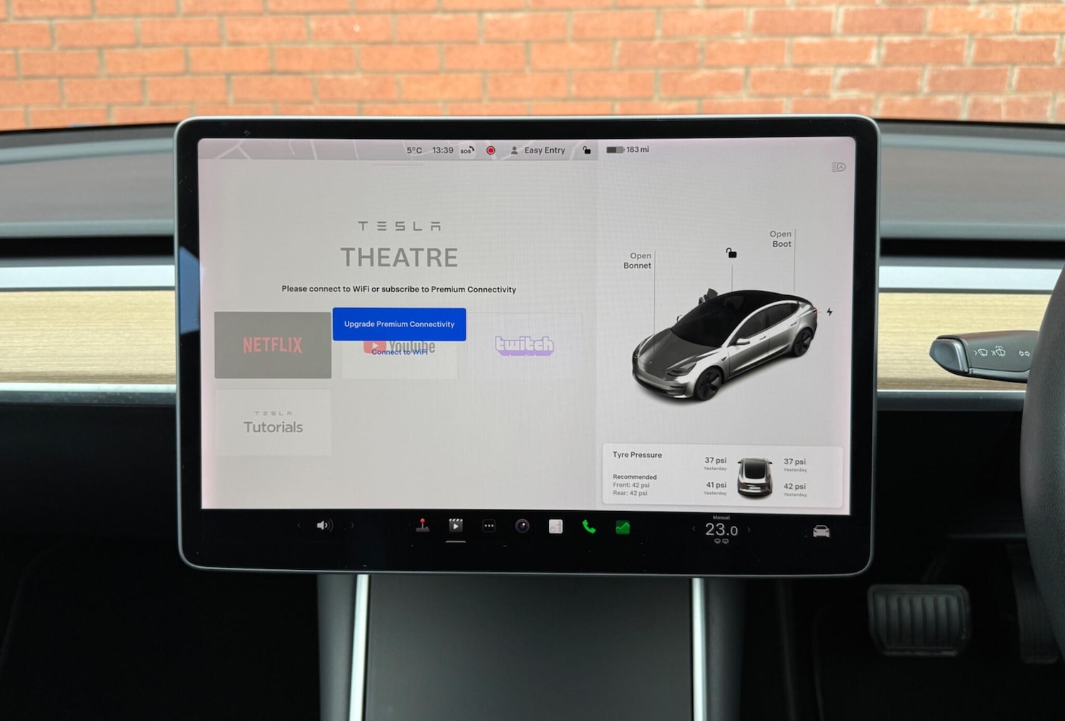 Used Tesla Model 3 2019 for sale - 77377618: Photo 32