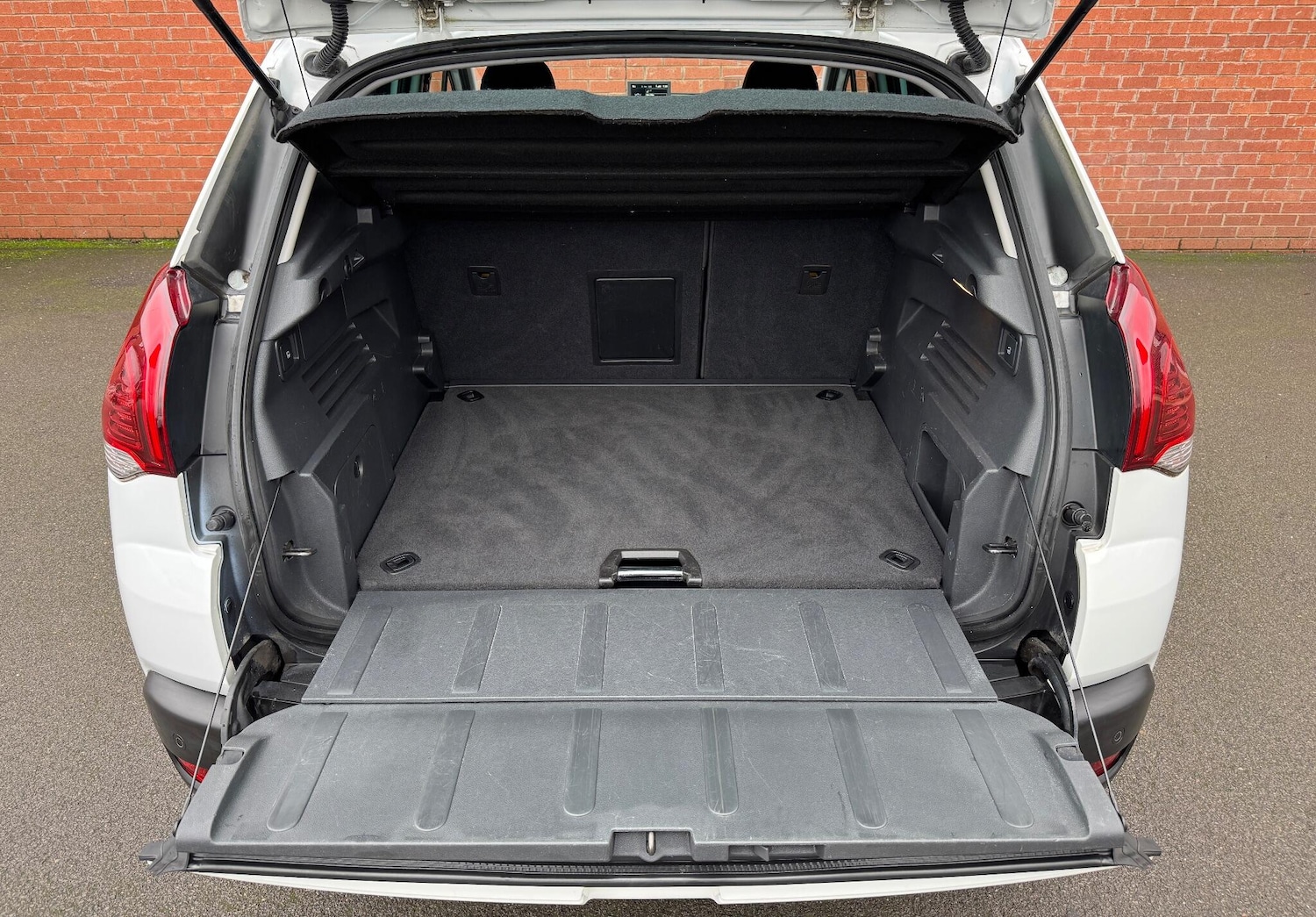 Used Peugeot 3008 2016 for sale - 76612876: Photo 11