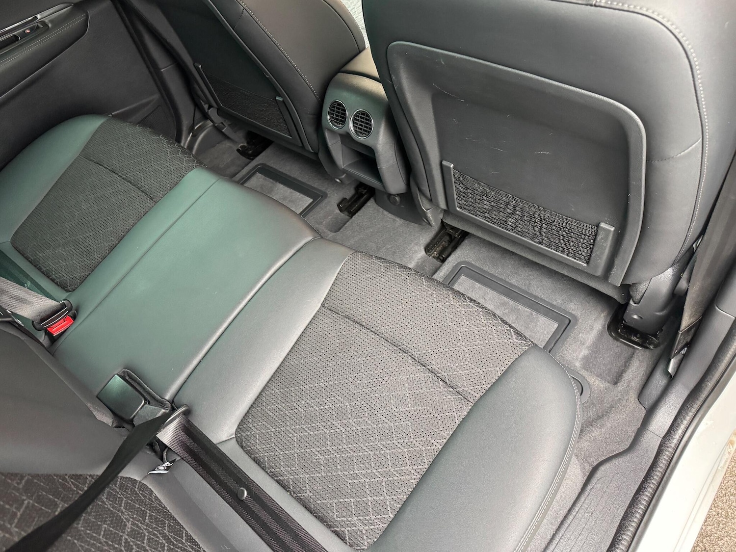 Used Peugeot 3008 2016 for sale - 76612876: Photo 33