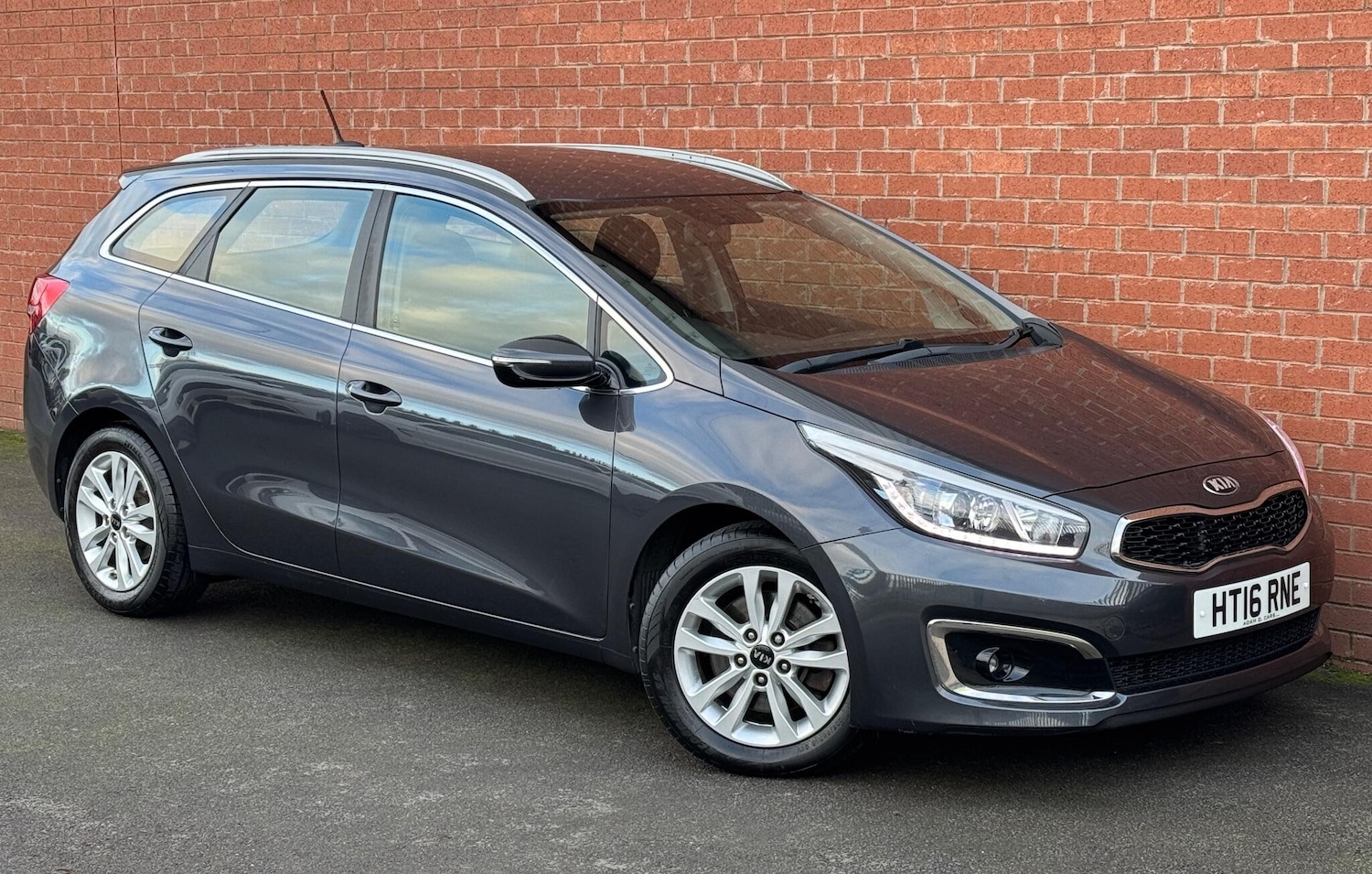 Used Kia Ceed 2016 for sale - 76689660: Photo 1