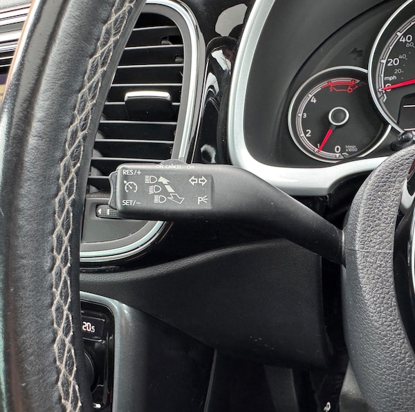 Used Volkswagen Beetle 2018 for sale - 76284207: Photo 27