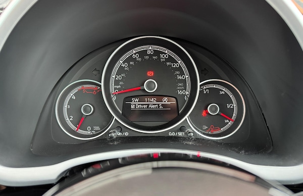 Used Volkswagen Beetle 2018 for sale - 76284207: Photo 29