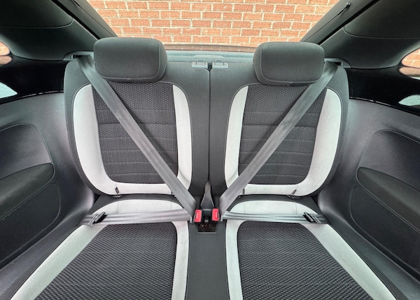 Used Volkswagen Beetle 2018 for sale - 76284207: Photo 39