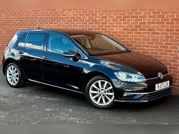 Used Volkswagen Golf 2017 for sale - 75905417: Photo