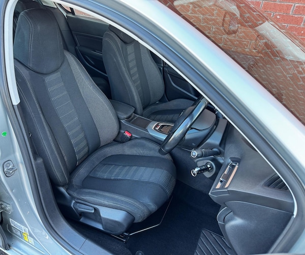 Used Peugeot 308 2016 for sale - 76189994: Photo 13