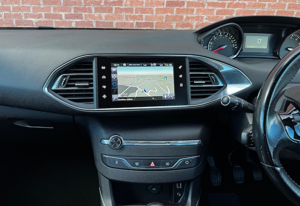 Used Peugeot 308 2016 for sale - 76189994: Photo 16