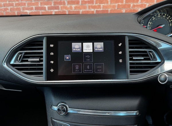 Used Peugeot 308 2016 for sale - 76189994: Photo 18