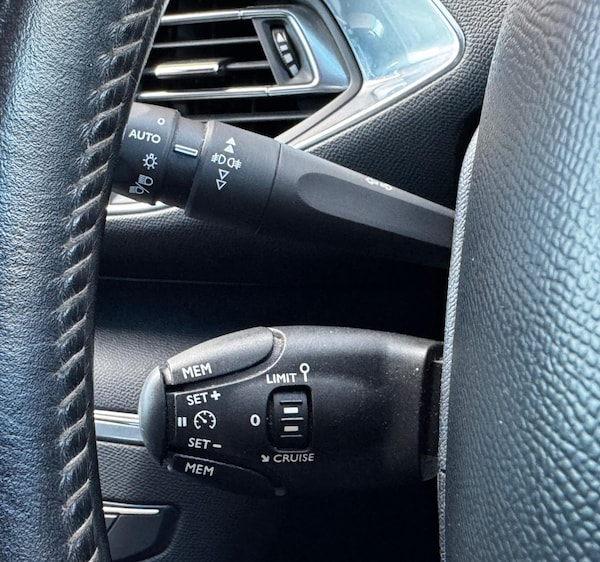 Used Peugeot 308 2016 for sale - 76189994: Photo 25