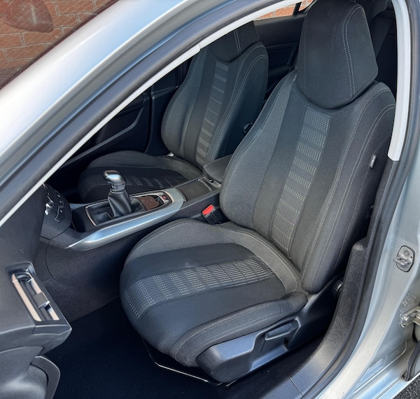 Used Peugeot 308 2016 for sale - 76189994: Photo 32