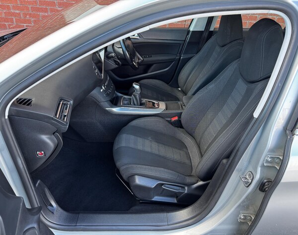 Used Peugeot 308 2016 for sale - 76189994: Photo 33