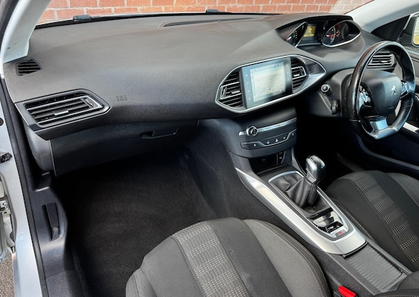 Used Peugeot 308 2016 for sale - 76189994: Photo 34