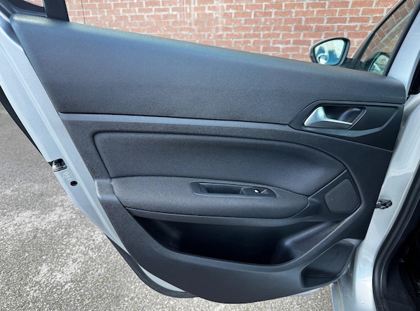 Used Peugeot 308 2016 for sale - 76189994: Photo 35
