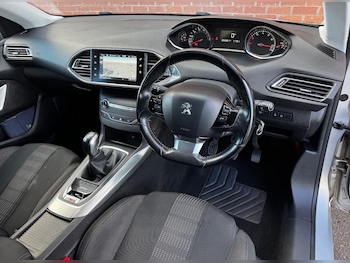 Used Peugeot 308 2016 for sale - 76189994: Photo 3