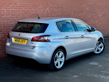 Used Peugeot 308 2016 for sale - 76189994: Photo 4
