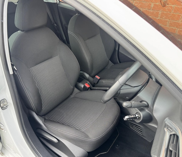 Used Peugeot 208 2017 for sale - 76306736: Photo 13