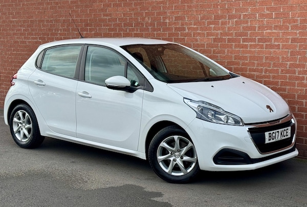 Used Peugeot 208 2017 for sale - 76306736: Photo 1
