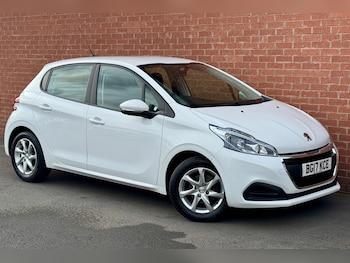 Peugeot - 208