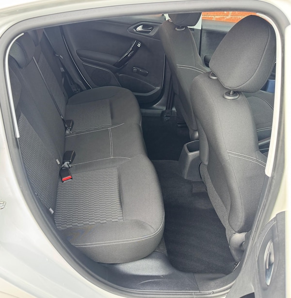 Used Peugeot 208 2017 for sale - 76306736: Photo 27
