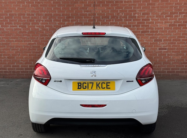 Used Peugeot 208 2017 for sale - 76306736: Photo 9