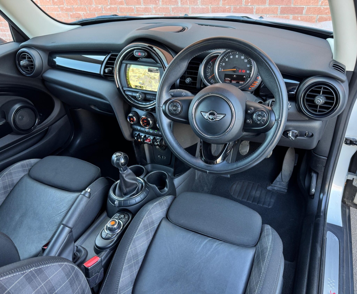 Used MINI Hatch 2016 for sale - 78156806: Photo 2