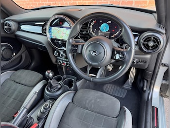 Used MINI Hatch 2021 for sale - 79508950: Photo