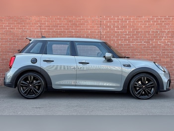 Used MINI Hatch 2021 for sale - 79508950: Photo