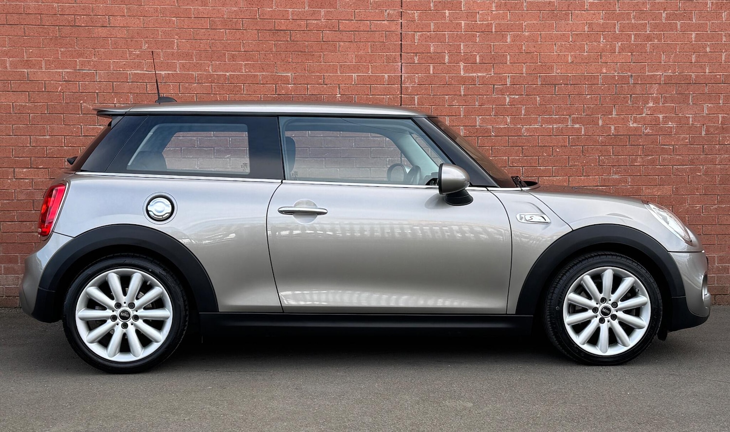 Used MINI Hatch 2017 for sale - 78047615: Photo 3