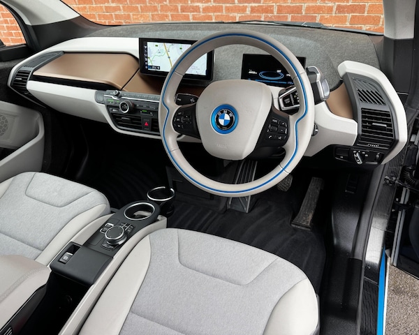 Used BMW i3 2020 for sale - 76239509: Photo 2