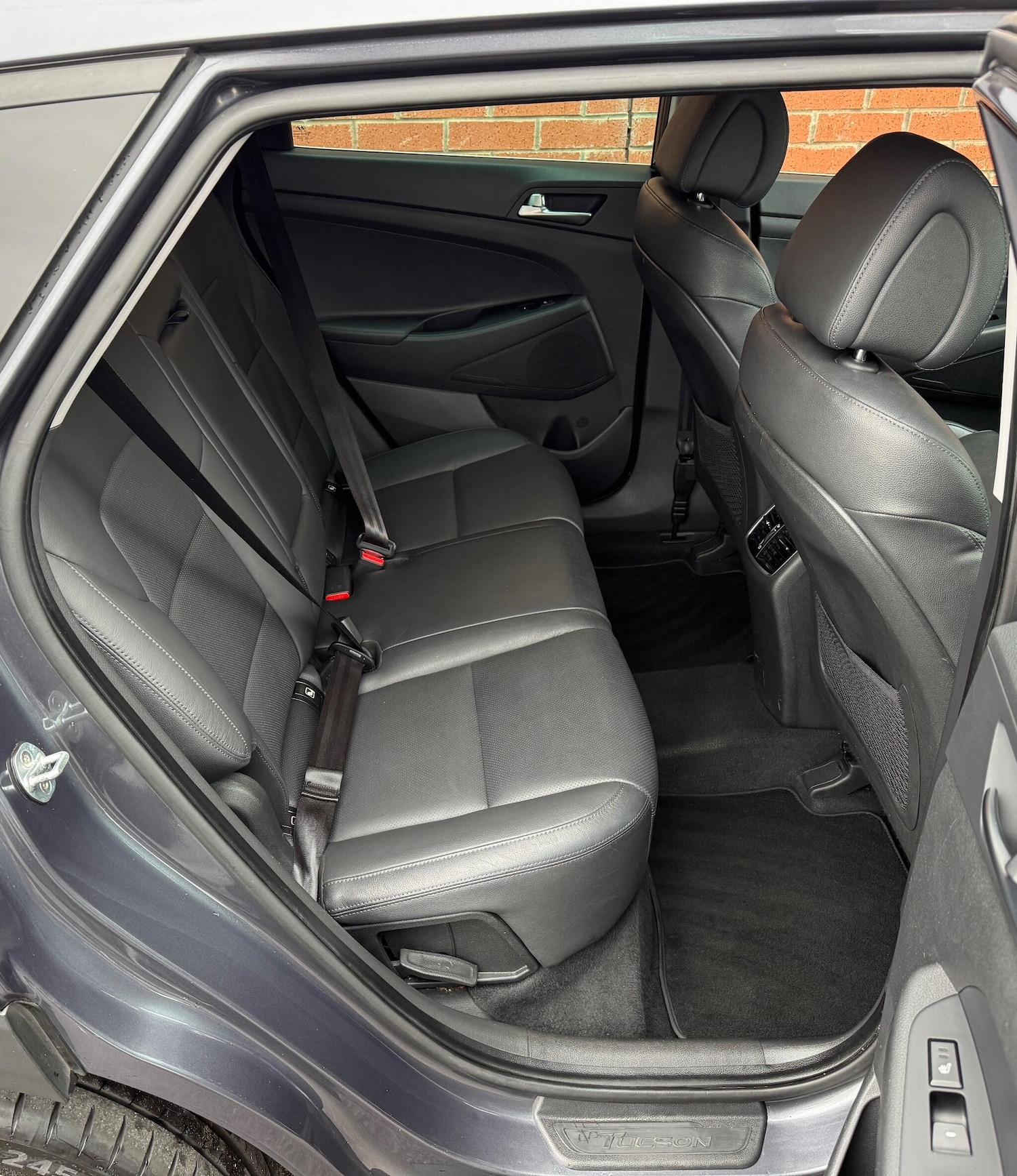 Used Hyundai TUCSON 2017 for sale - 76284380: Photo 36