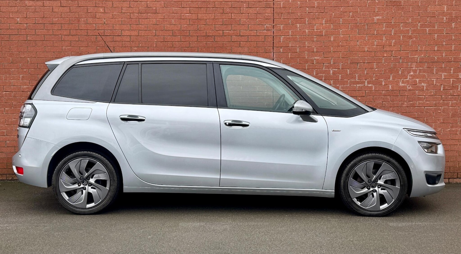 Used Citroen Grand C4 Picasso 2016 for sale - 77550012: Photo 3