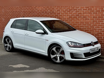 Used Volkswagen Golf 2015 for sale - 75646708: Photo