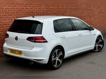 Used Volkswagen Golf 2015 for sale - 75646708: Photo