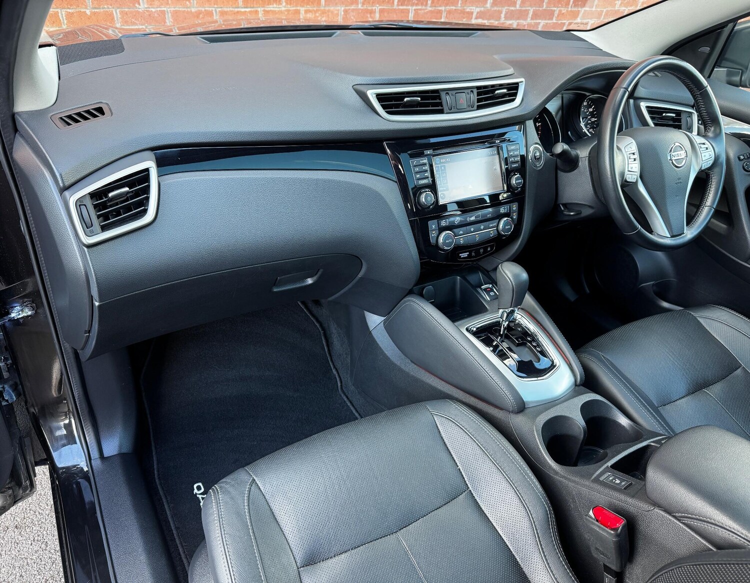 Used Nissan Qashqai 2017 for sale - 76060686: Photo 40