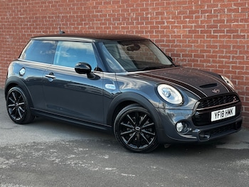 Used MINI Hatch 2018 for sale - 76151116: Photo