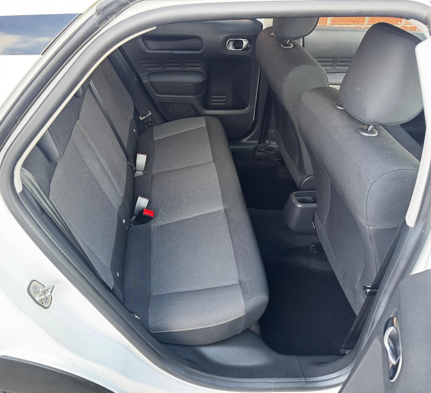Vehicle 29