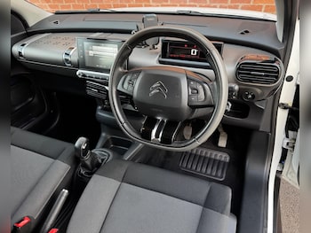 Used Citroen C4 Cactus 2016 for sale - 76020986: Photo