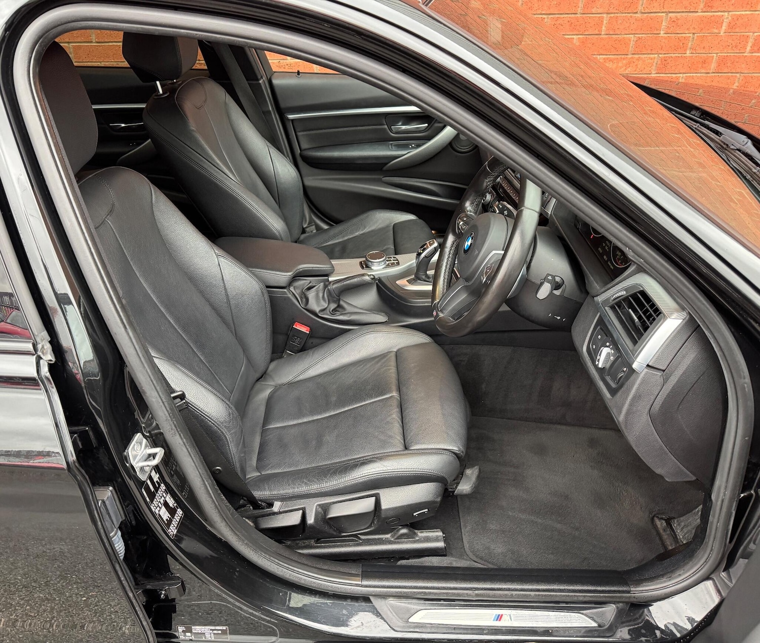 Used BMW 3 Series 2018 for sale - 76765435: Photo 12