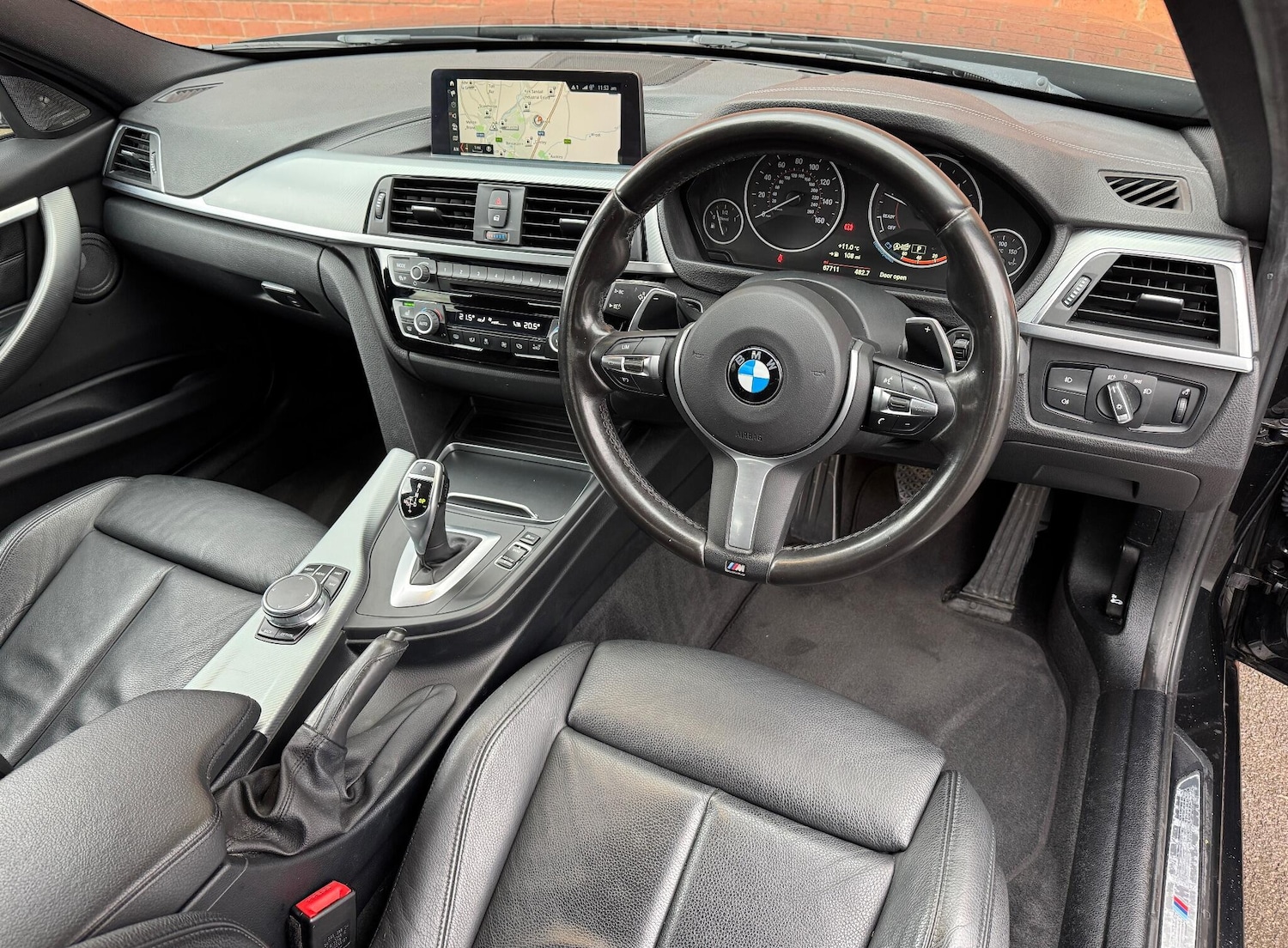 Used BMW 3 Series 2018 for sale - 76765435: Photo 2