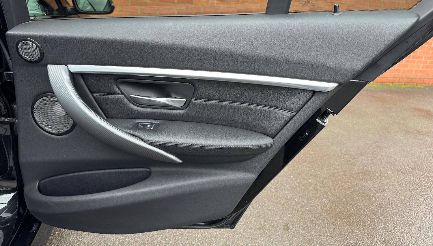 Used BMW 3 Series 2018 for sale - 76765435: Photo 31