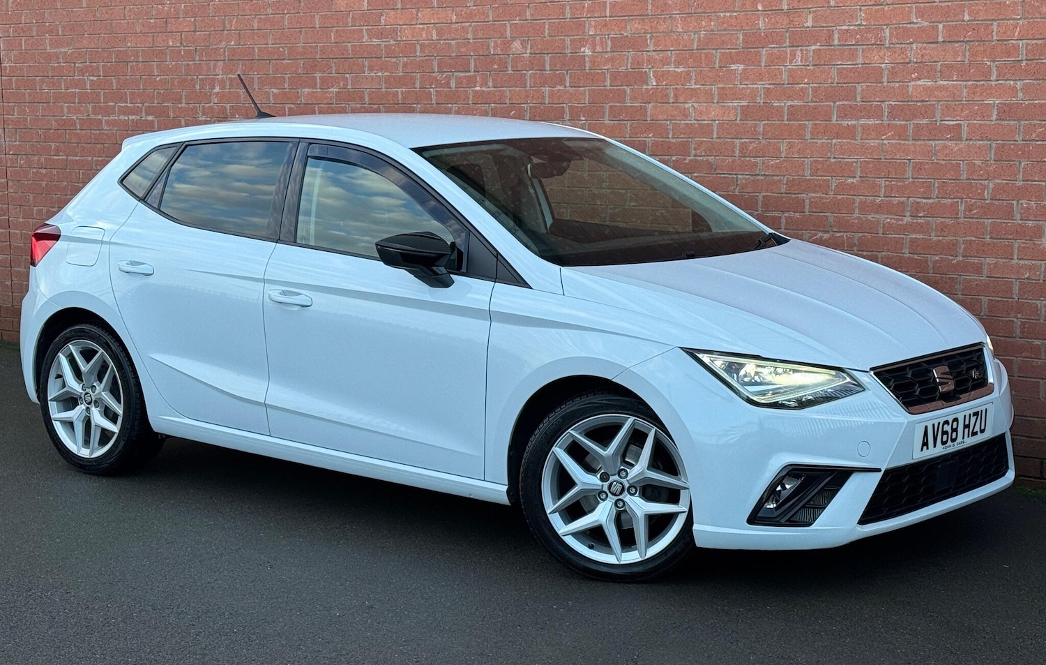 Used SEAT Ibiza 2018 for sale - 76899462: Photo 1