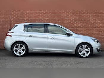 Used Peugeot 308 2015 for sale - 79698349: Photo