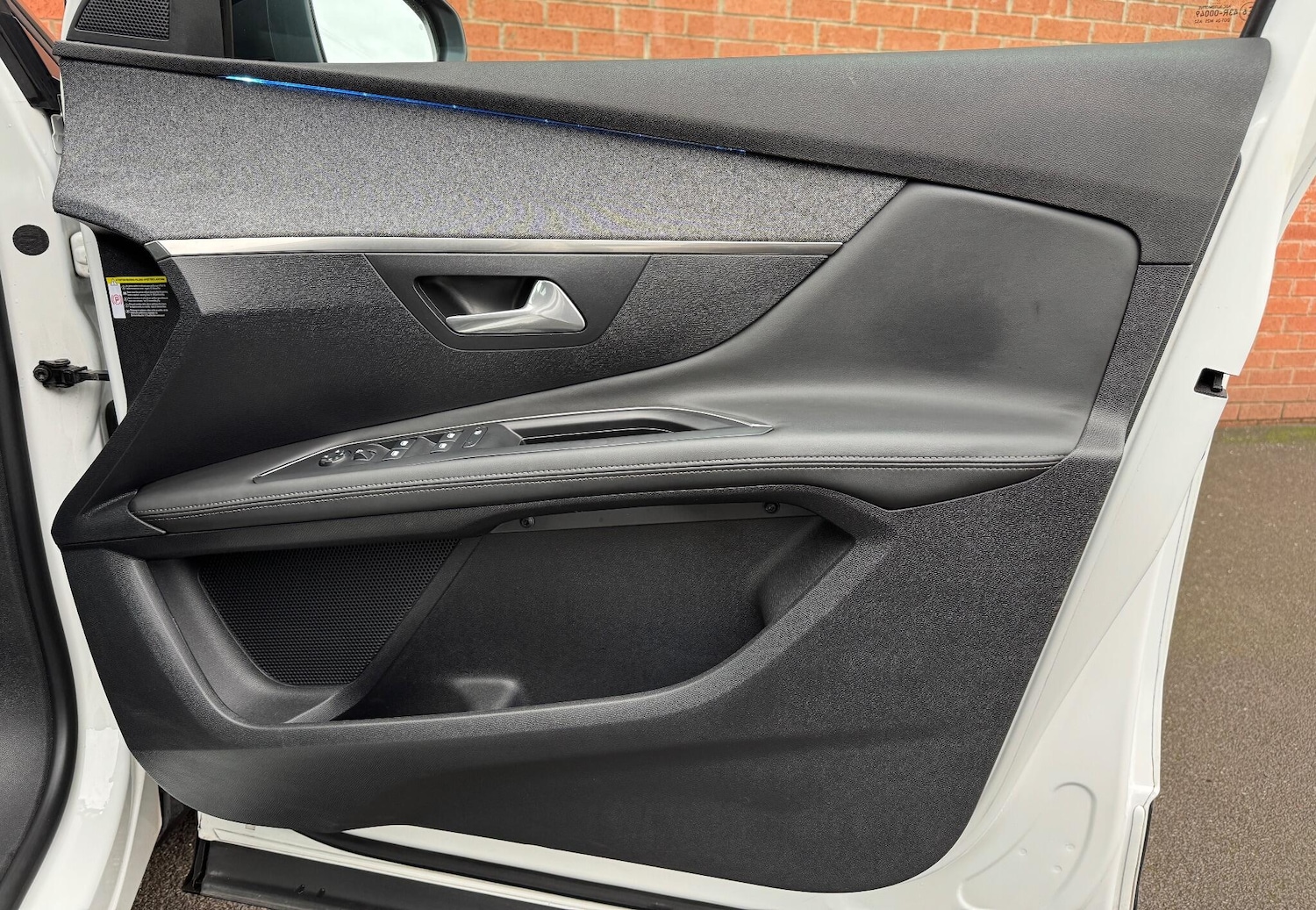 Used Peugeot 3008 2017 for sale - 76562464: Photo 12