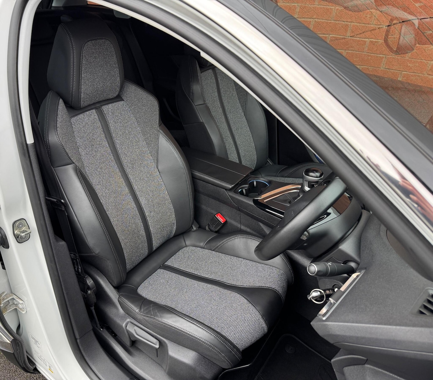 Used Peugeot 3008 2017 for sale - 76562464: Photo 13