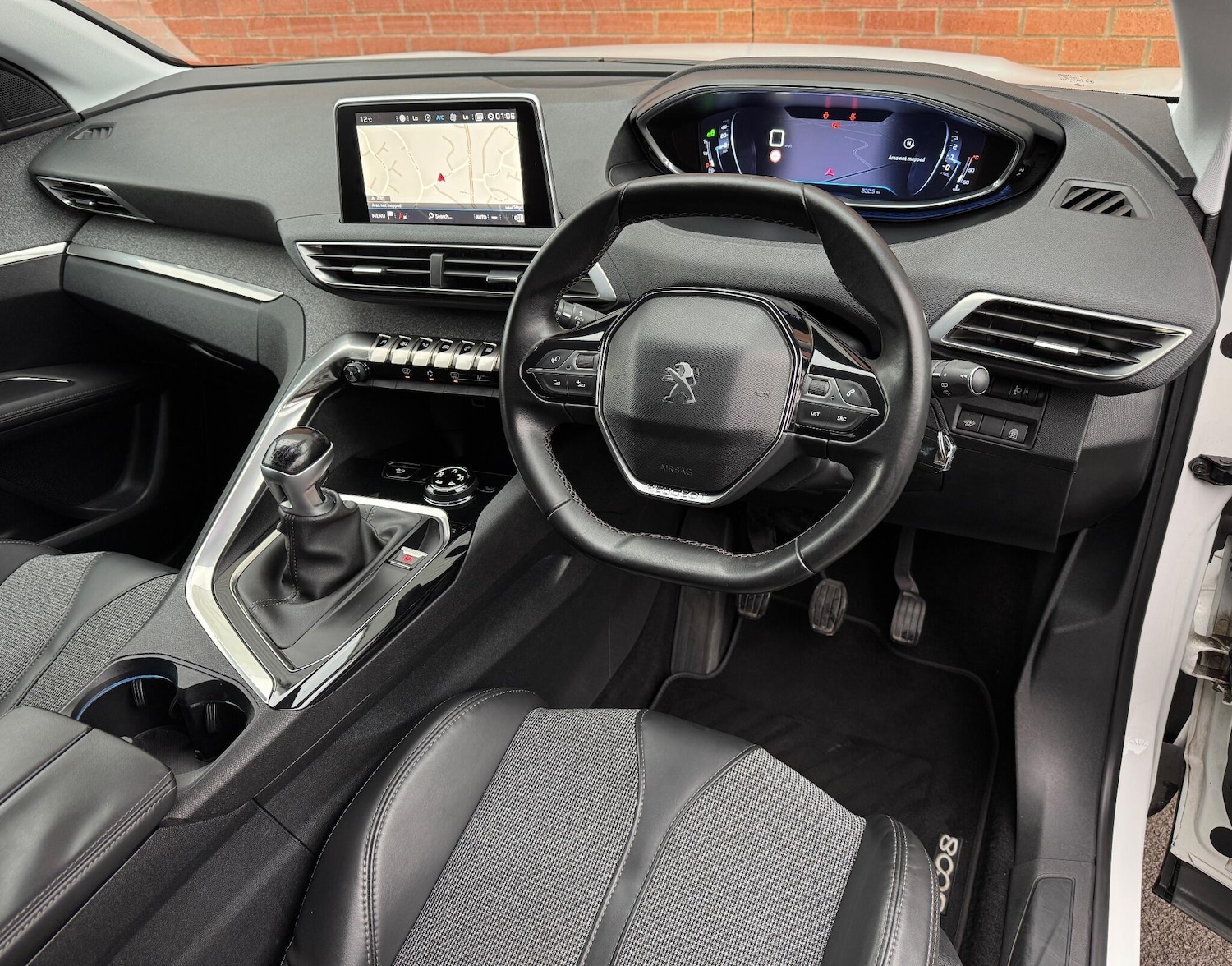 Used Peugeot 3008 2017 for sale - 76562464: Photo 2