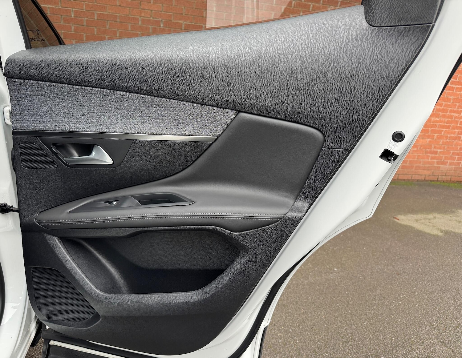 Used Peugeot 3008 2017 for sale - 76562464: Photo 31