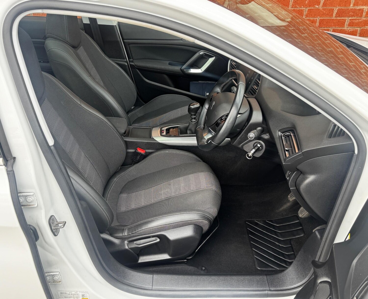 Used Peugeot 308 2020 for sale - 75708437: Photo 15