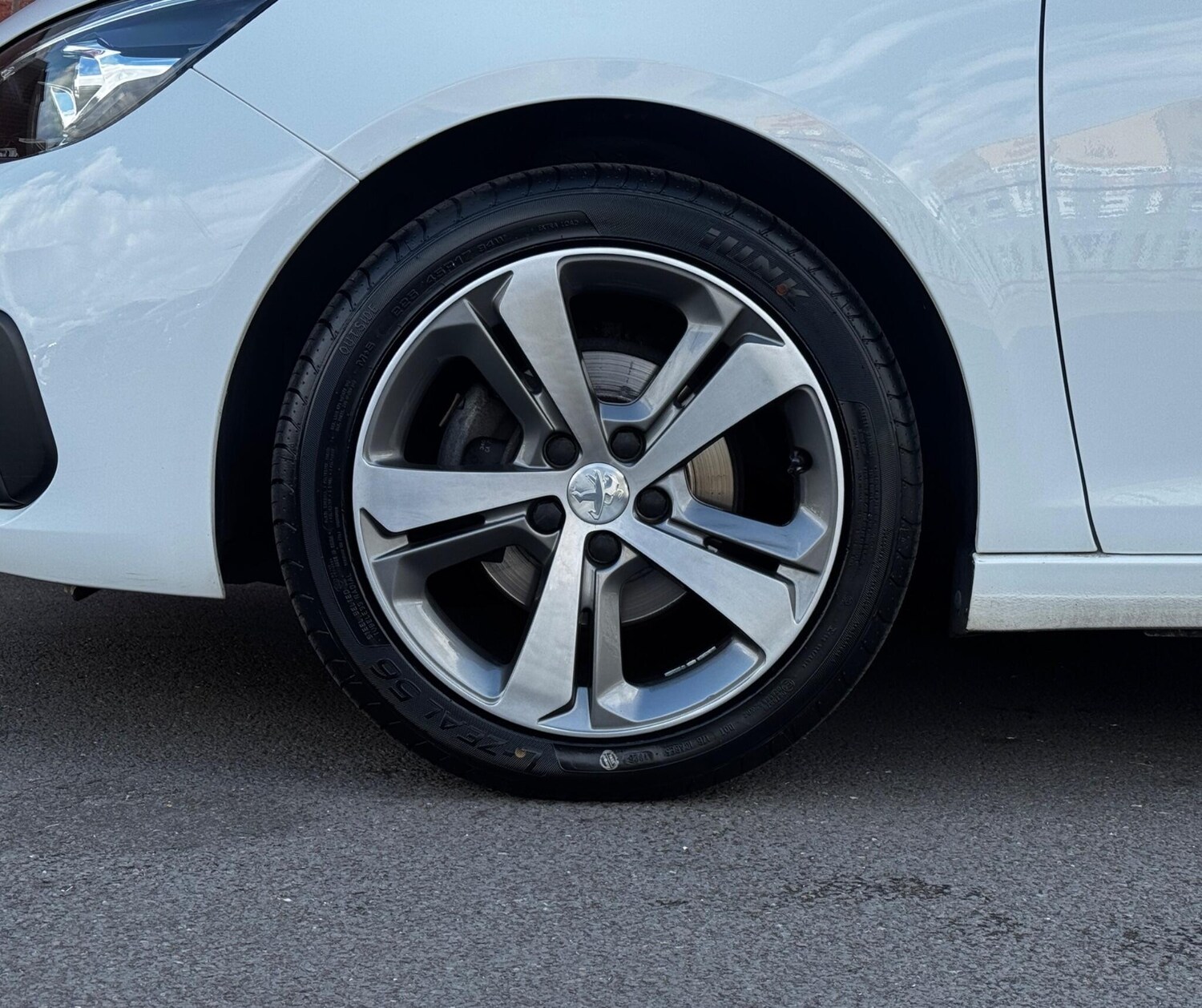 Used Peugeot 308 2020 for sale - 75708437: Photo 42