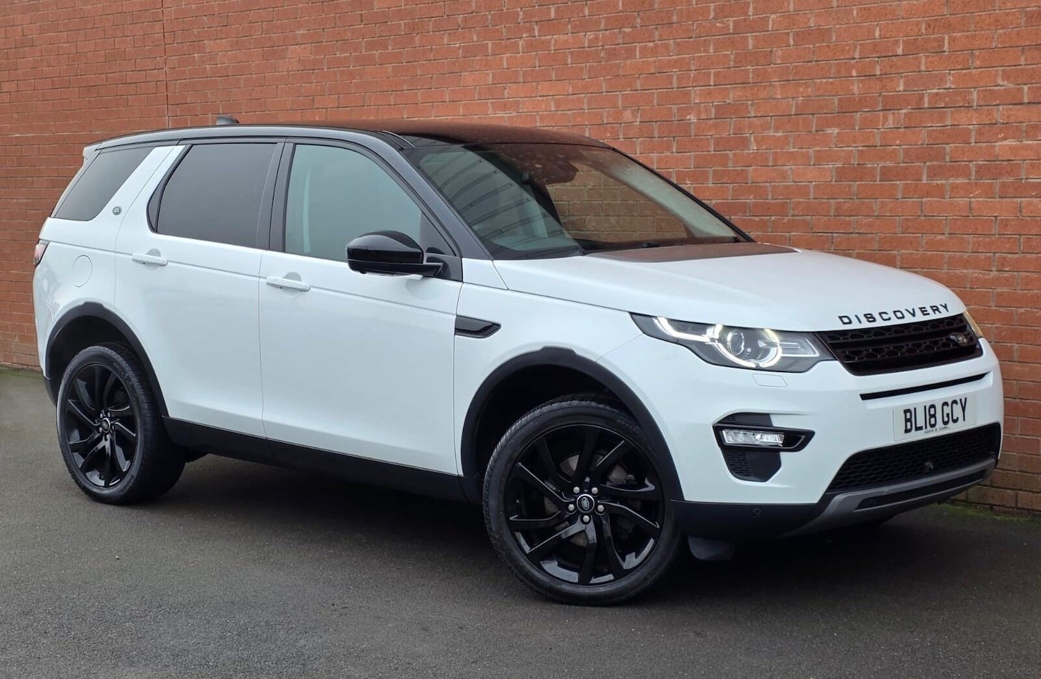 Used Land Rover Discovery Sport 2018 for sale - 77155562: Photo 1